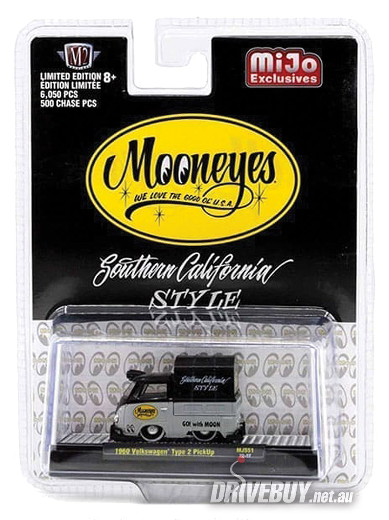M2 Machines Mooneyes 1960 VW Volkswagen Type 2 Pickup + Canopy 1