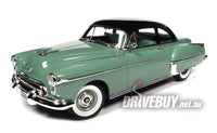 
              AUTO WORLD 1950 OLDSMOBILE ROCKET 88 HOLIDAY COUPE 1/18
            