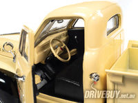 
              AUTOWORLD 1947 STUDEBAKER PICKUP COORS PILSNER 1/24
            