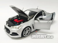 
              Holden VF Maloo R8 Commodore Ute 1/24 - DDA Diecast - Silver
            