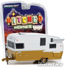 Greenlight Hitched Homes Shasta Airflyte Caravan 1/64