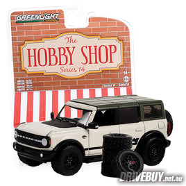 2021 Ford Bronco Wildtrak 1/64 - Greenlight Hobby Shop - White