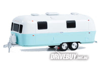 
              Greenlight Hitched Homes 1971 Airstream Land Yacht 1/64
            