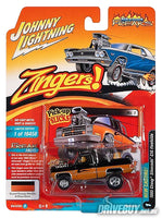 
              1985 Chevy Silverado C10 Fleetside Zingers 1/64 – Johnny Lightning – Sunset Orange Metallic & Gloss Black
            