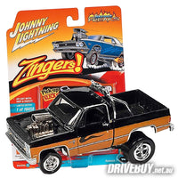 
              1985 Chevy Silverado C10 Fleetside Zingers 1/64 – Johnny Lightning – Sunset Orange Metallic & Gloss Black
            