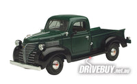 
              MotorMax 1941 Plymouth Pickup & Speedboat / Car Trailer 1/24
            