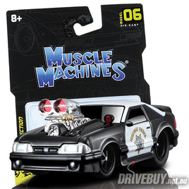 1993 Ford Mustang SVT Cobra Highway Patrol 1/64 – Muscle Machines – Black/White